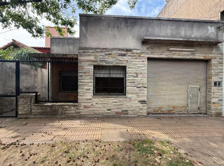 Casa · 130m² · 3 Ambientes · 1 Cochera