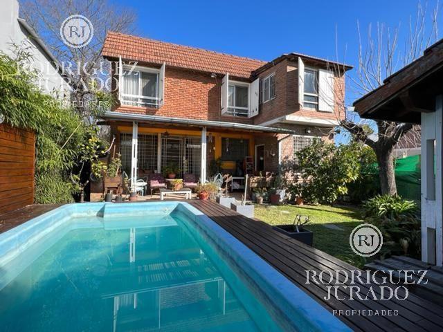 Casa · 129m² · 4 Ambientes · 1 Cochera