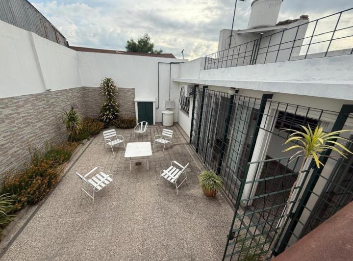 Casa · 140m² · 5 Ambientes · 1 Cochera