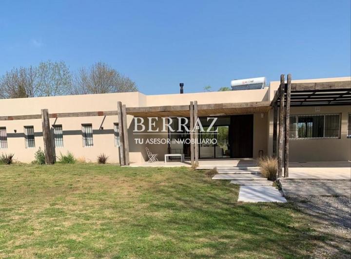 Casa · 180m² · 5 Ambientes · 2 Cocheras
