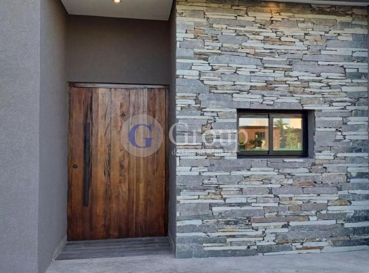 Casa · 150m² · 5 Ambientes · 1 Cochera