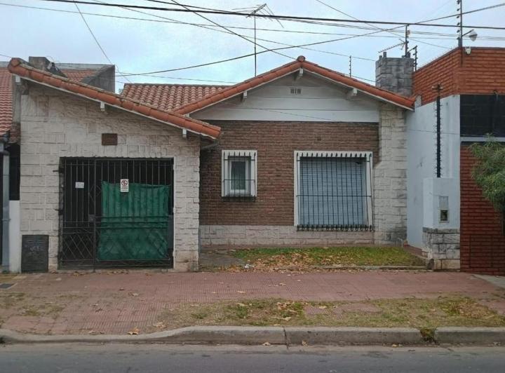 Casa · 107m² · 3 Ambientes · 1 Cochera