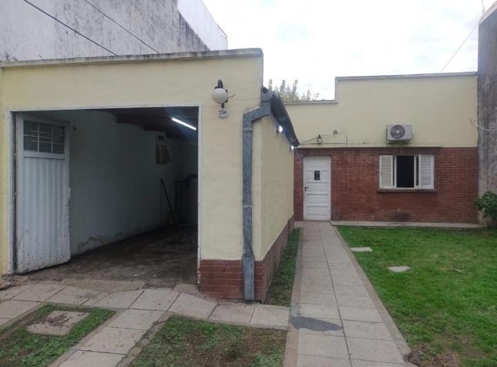 Casa · 100m² · 3 Ambientes · 3 Cocheras