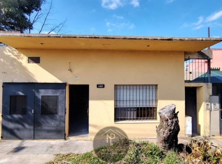 Casa · 61m² · 3 Ambientes · 1 Cochera