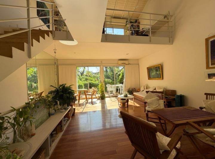 Casa · 147m² · 4 Ambientes · 2 Cocheras