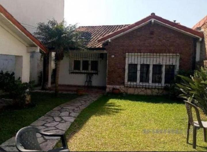 Casa · 147m² · 3 Ambientes · 2 Cocheras