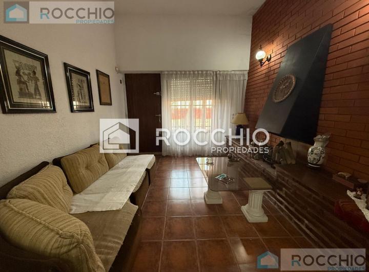 Casa · 142m² · 4 Ambientes · 4 Cocheras