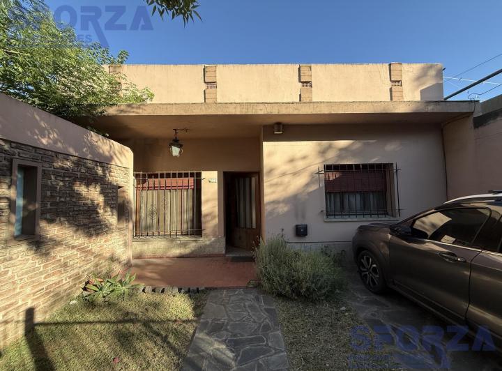 Casa · 134m² · 4 Ambientes · 3 Cocheras