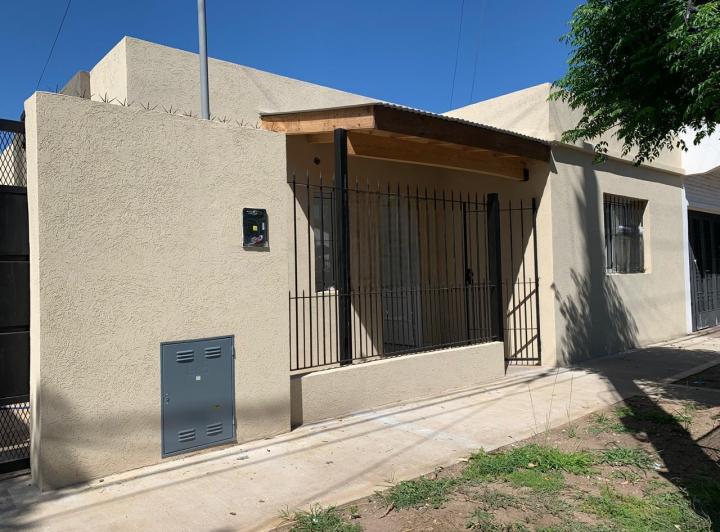 Casa · 130m² · 3 Ambientes · 1 Cochera