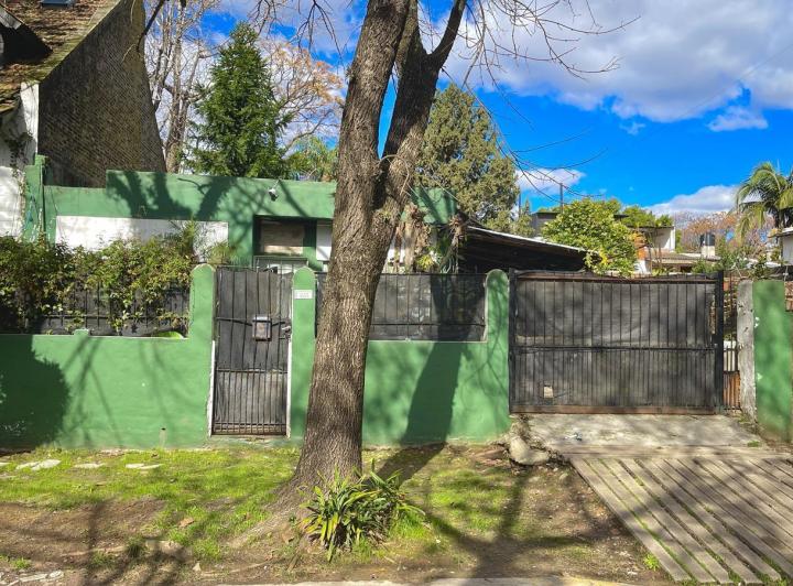 Casa · 65m² · 4 Ambientes · 2 Cocheras