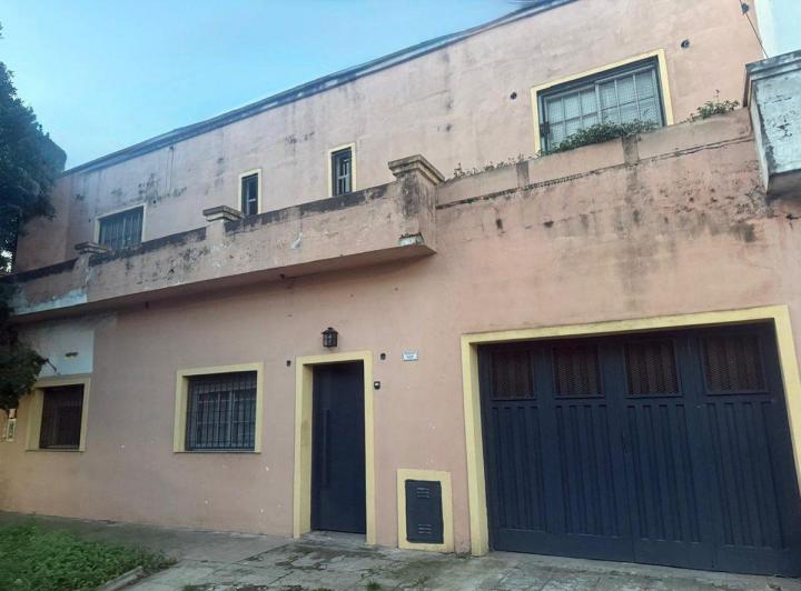 Casa · 178m² · 4 Ambientes · 1 Cochera