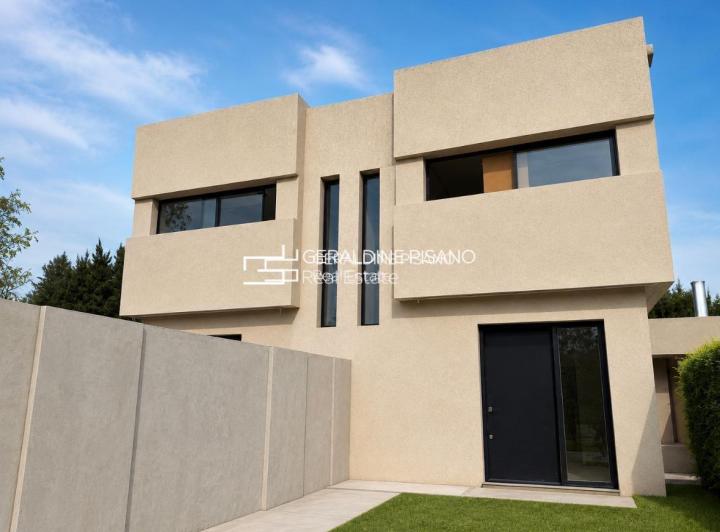 Casa · 81m² · 3 Ambientes · 1 Cochera
