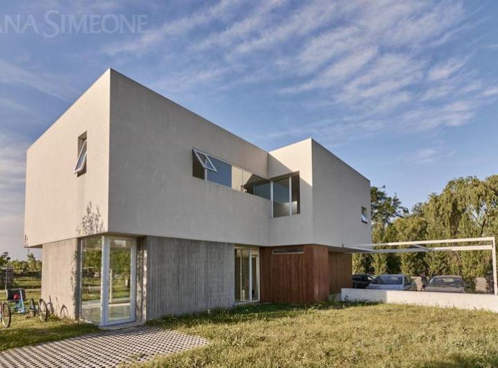 Casa · 175m² · 4 Ambientes · 2 Cocheras