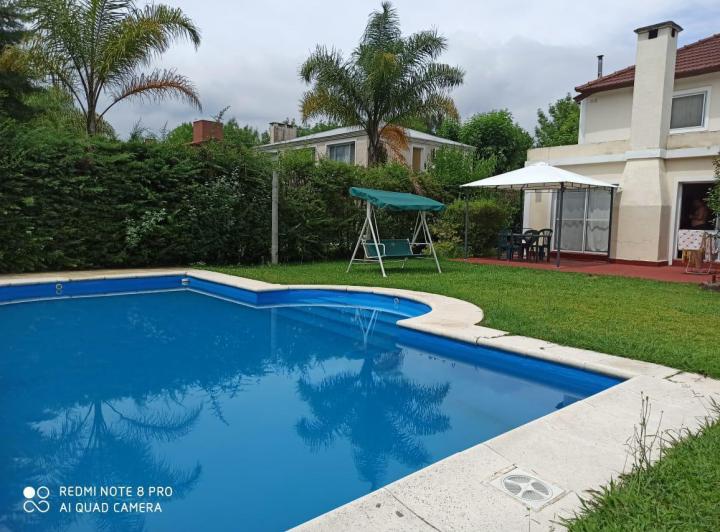 Casa · 157m² · 5 Ambientes · 2 Cocheras