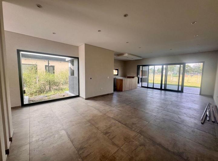 Casa · 149m² · 5 Ambientes · 1 Cochera