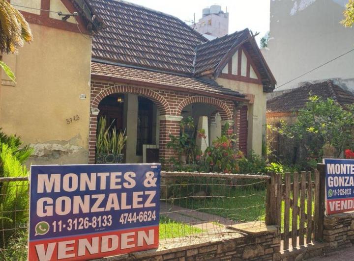 Casa · 140m² · 3 Ambientes · 1 Cochera