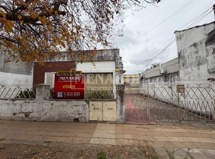 Casa · 396m² · 2 Cocheras