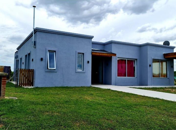 Casa · 145m² · 5 Ambientes · 2 Cocheras