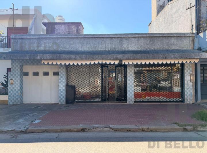 Casa · 298m² · 3 Ambientes · 1 Cochera