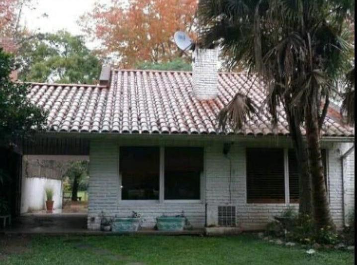Casa · 110m² · 4 Ambientes · 2 Cocheras
