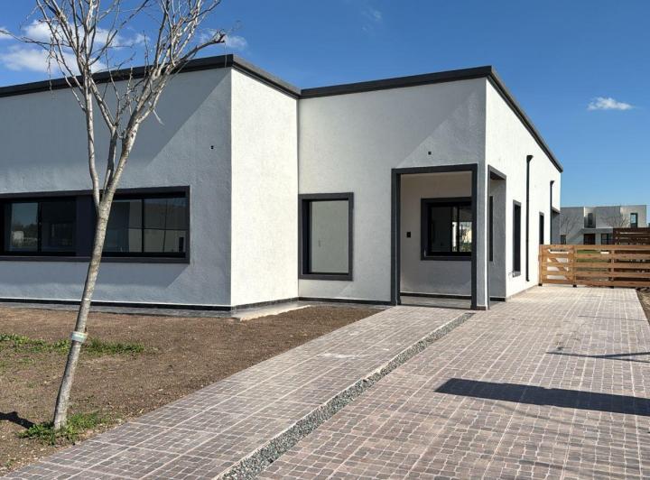 Casa · 156m² · 5 Ambientes