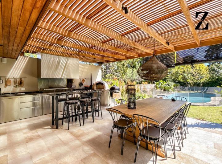 Casa · 280m² · 4 Ambientes