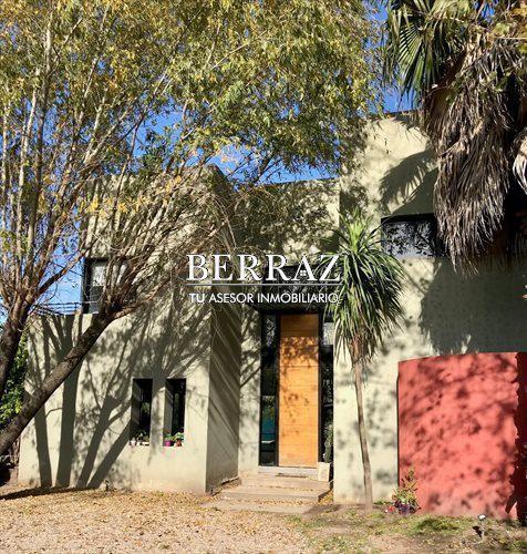 Casa · 220m² · 5 Ambientes · 1 Cochera