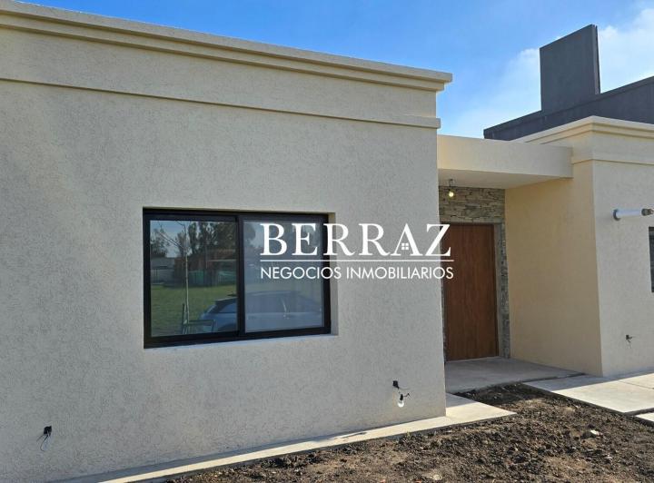 Casa · 142m² · 4 Ambientes · 3 Cocheras
