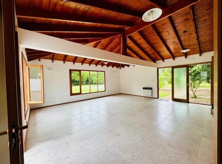 Casa · 90m² · 3 Ambientes · 3 Cocheras