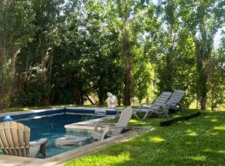 Casa · 208m² · 5 Ambientes · 2 Cocheras