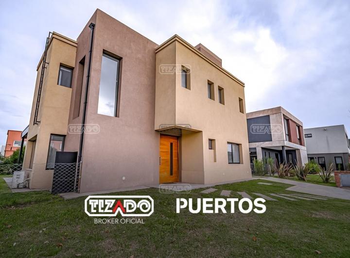 Casa · 149m² · 5 Ambientes · 2 Cocheras