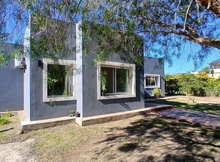 Casa · 162m² · 5 Ambientes · 2 Cocheras