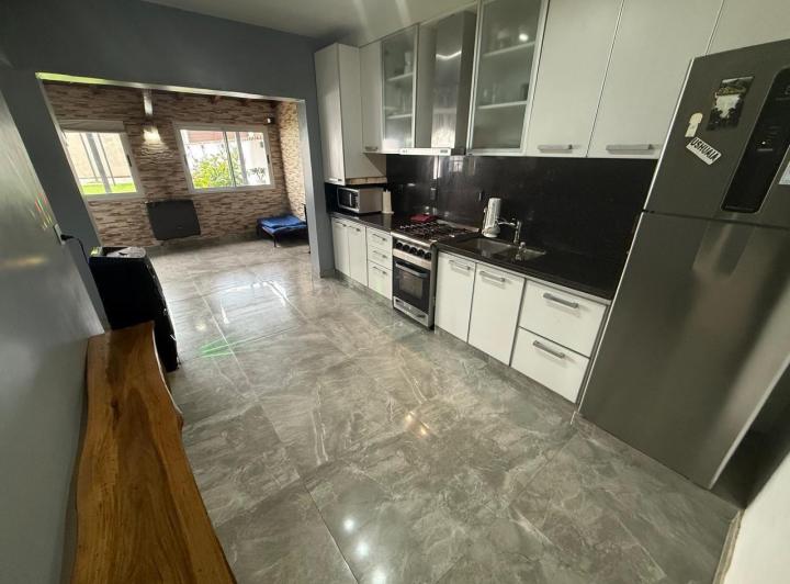 Casa · 125m² · 4 Ambientes · 1 Cochera