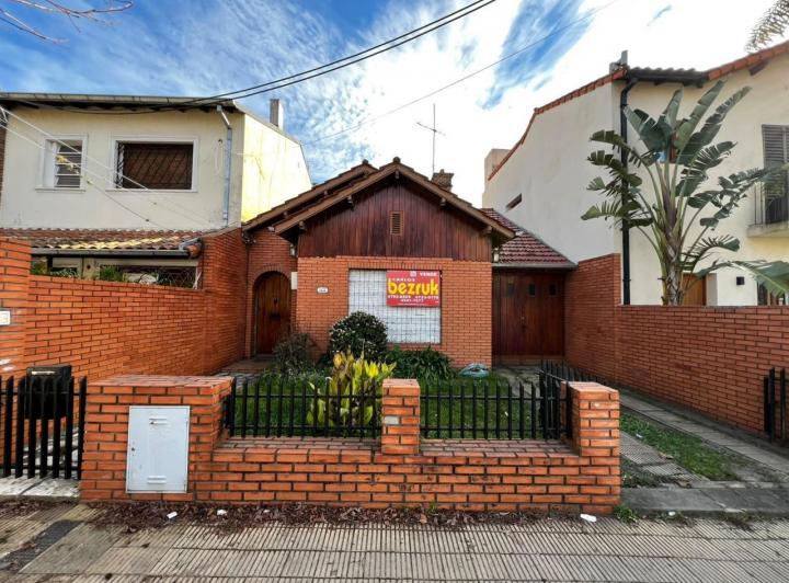 Casa · 118m² · 3 Ambientes · 2 Cocheras