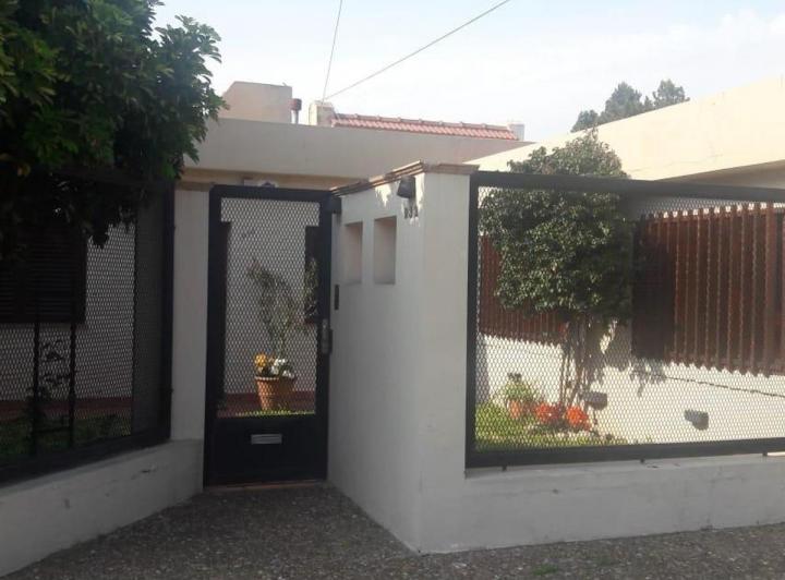 Casa · 180m² · 4 Ambientes · 1 Cochera