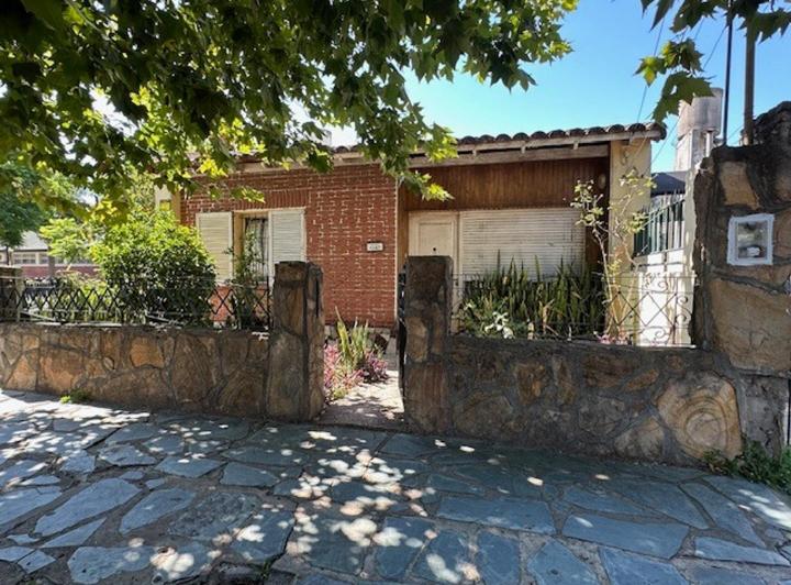 Casa · 92m² · 3 Ambientes · 1 Cochera