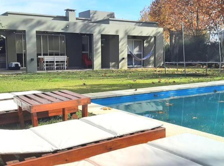 Casa · 139m² · 4 Ambientes · 1 Cochera