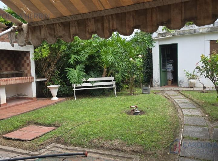Casa · 70m² · 3 Ambientes · 1 Cochera