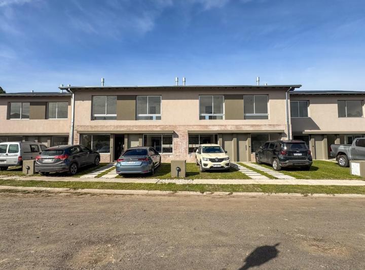 Casa · 70m² · 3 Ambientes · 1 Cochera