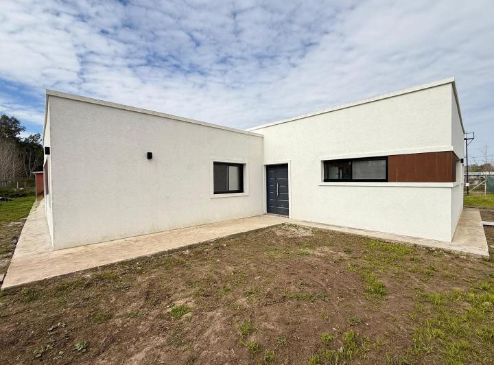 Casa · 120m² · 4 Ambientes · 3 Cocheras