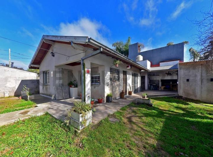 Casa · 150m² · 3 Ambientes · 3 Cocheras