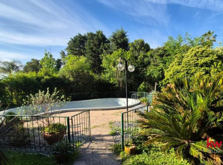 Casa · 190m² · 4 Ambientes · 1 Cochera