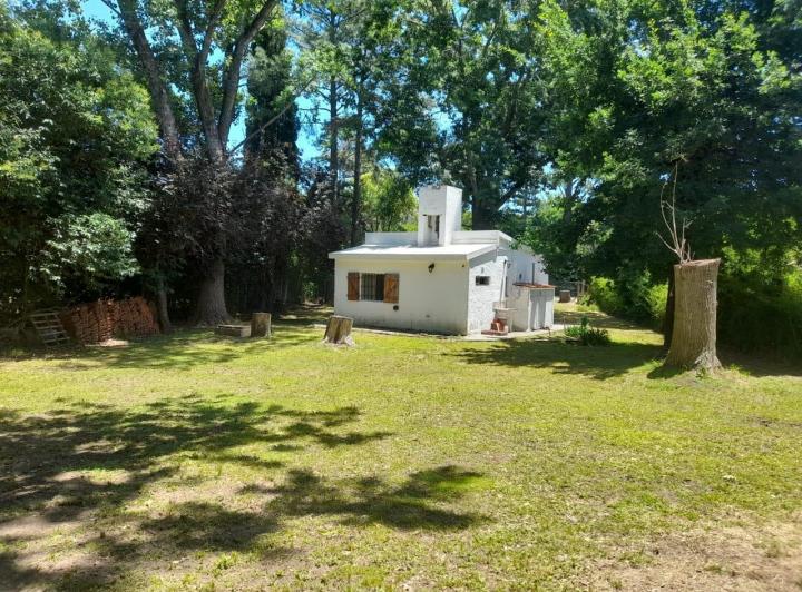 Casa · 48m² · 2 Ambientes · 4 Cocheras