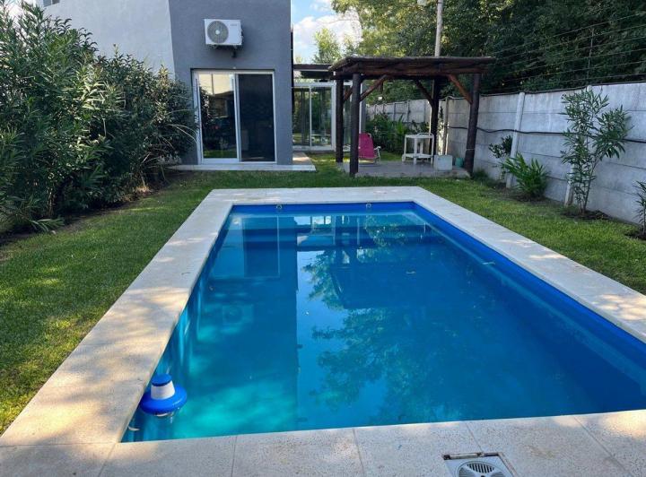 Casa · 141m² · 4 Ambientes · 1 Cochera