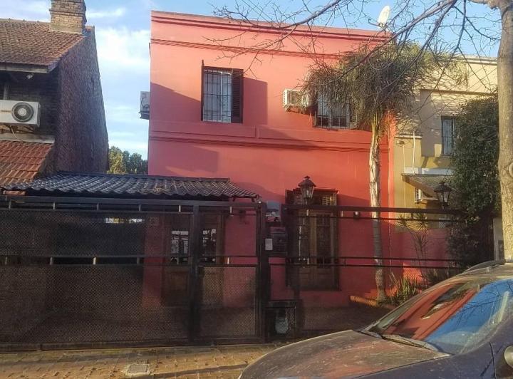 Casa · 170m² · 4 Ambientes · 2 Cocheras