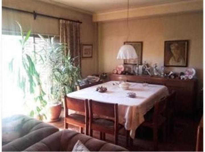 Casa · 172m² · 4 Ambientes · 2 Cocheras