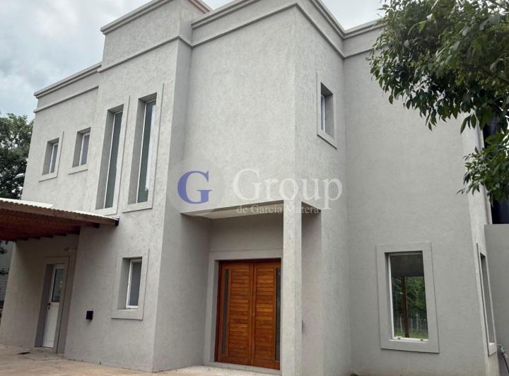 Casa · 193m² · 4 Ambientes · 1 Cochera