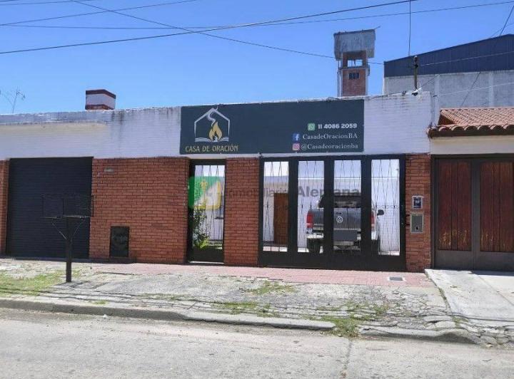 Casa · 150m² · 3 Ambientes · 2 Cocheras