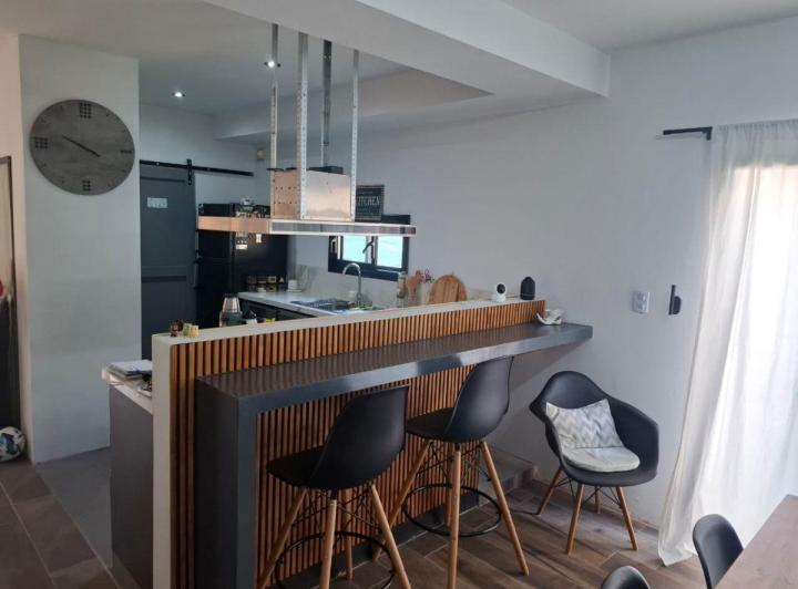 Casa · 135m² · 4 Ambientes · 1 Cochera