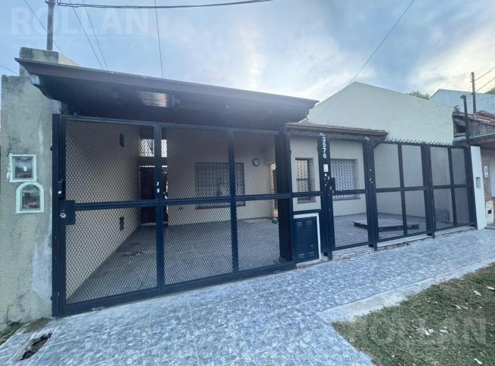 Casa · 111m² · 4 Ambientes · 1 Cochera